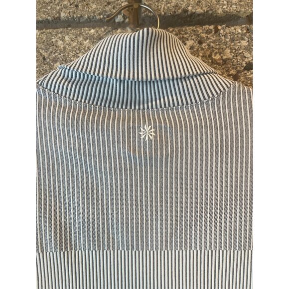 Athleta Womens Striped Long-Sleeve Turtleneck Top L Gray & White Ribbed Design - Picture 7 of 7